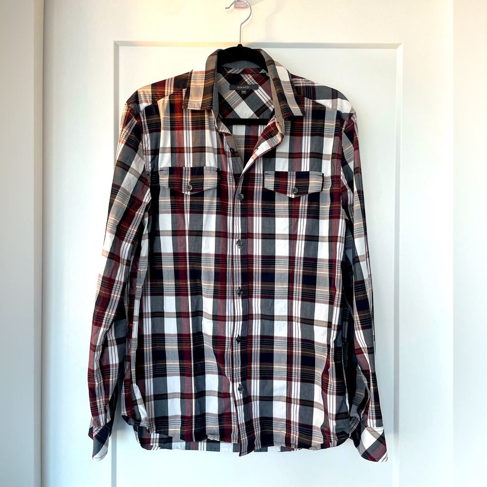 Men’s RW & Co Button Down Long Sleeve Shirt - M